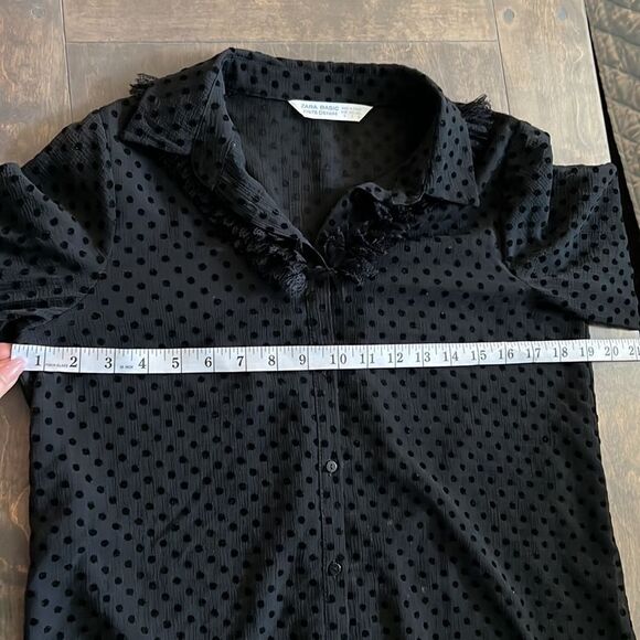 Zara Black Semi Sheer Swiss Dot Long Sleeve
Blouse Top Sz-Small - Picture 8 of 10